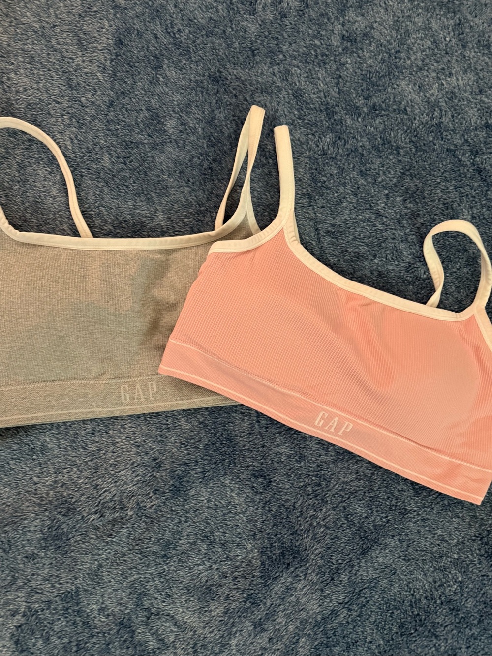 GAP Women's sports bra xl bundle